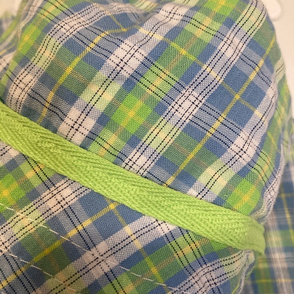 Little Me Plaid Shorts and Sleeveless Onesie 9 months - Picture 4 of 16